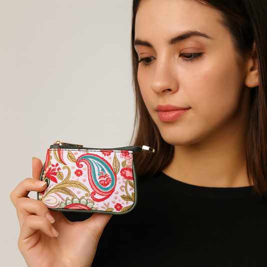 Sleek Coin Pouch for Women with Leather Design