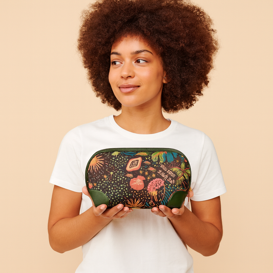 Coastal Charm Ladies' Cosmetic Bag with Luxe Leather Detailing