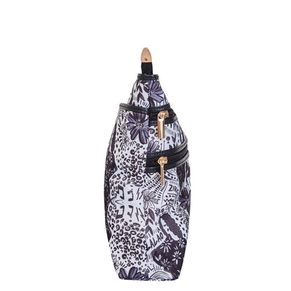 Monochrome Crossbody Bag with Leather Details for Ladies – Timeless Style