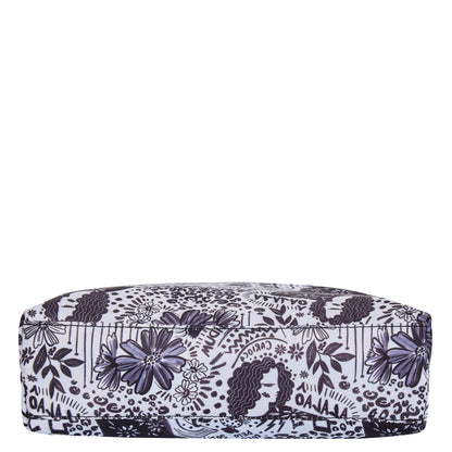 Monochrome Crossbody Bag with Leather Details for Ladies – Timeless Style