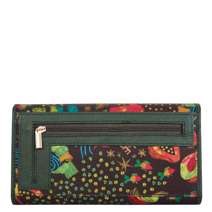 Seaside-Inspired Tri-Fold Wallet with Leather Outer Trim for Women