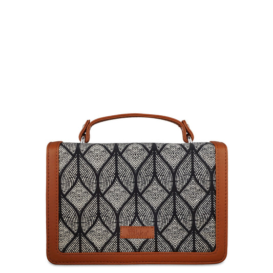 Handcrafted Geometric Print Crossbody Sling Bag – Women’s Fabric Purse with Chain Strap